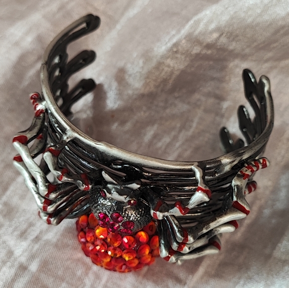 Fire Opal Premium Swarovski Crystal Elements Halloween Spider Bracelet Cuff NEW - Picture 6 of 7